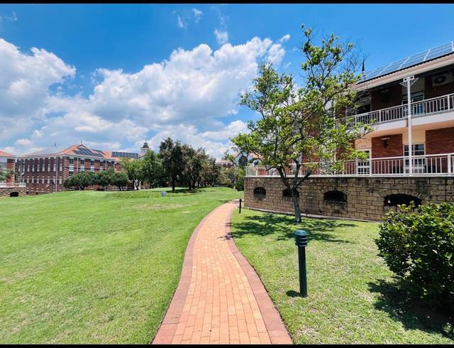2,804M² OFFICE FOR SALE IN FOURWAYS
